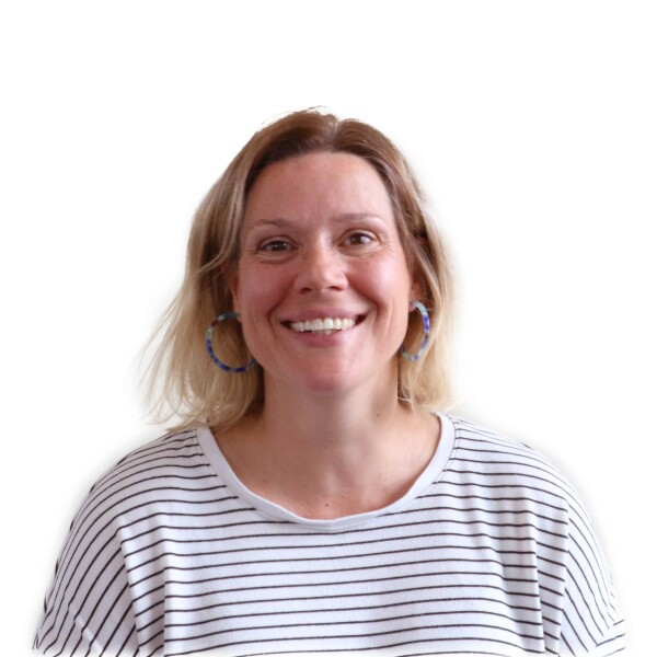 Dr Zoe Riches